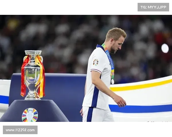 哈里凯恩成功背后的五大关键因素揭示他从平凡到巨星的成长之路 哈里凯恩成功背后的五大关键因素揭示他从平凡到巨星的成长之路